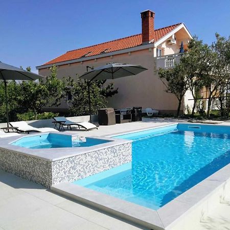 Villa Flora Maris Apartments Privlaka  Exterior foto
