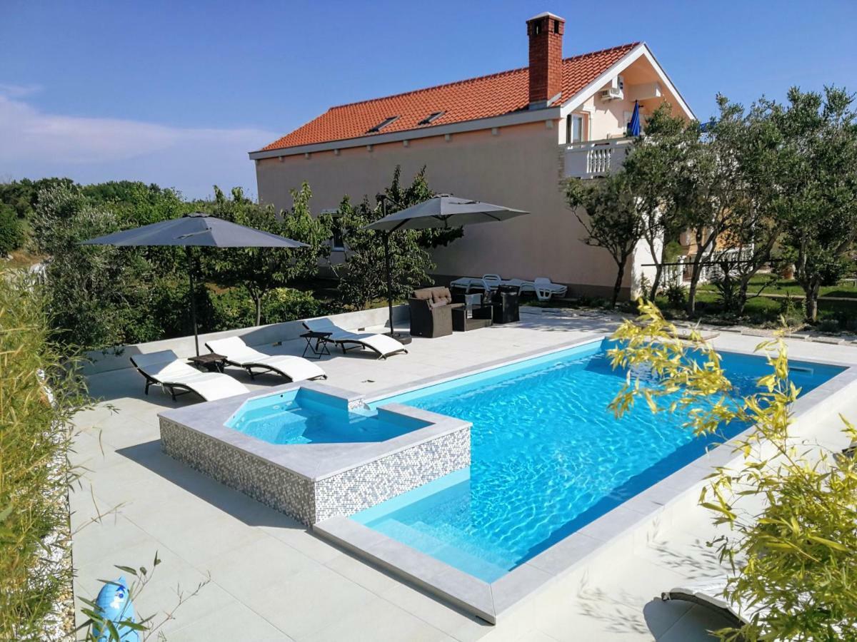 Villa Flora Maris Apartments Privlaka  Exterior foto